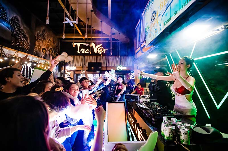 Camel Beer tổ chức đêm tiệc âm thanh sôi động tại Quảng Trị