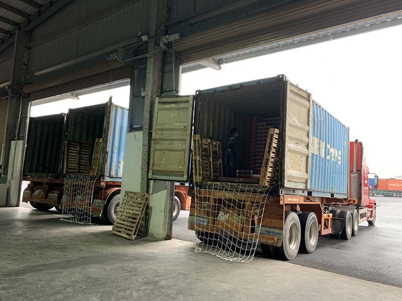 Hàng Container xuất bia sang Malaysia